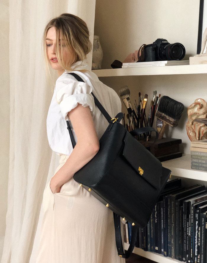 Audrey Noir Women Leather Laptop Camera Bag – GATTA display picture 1